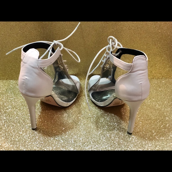 Nude and clear heels - Picture 3 of 4